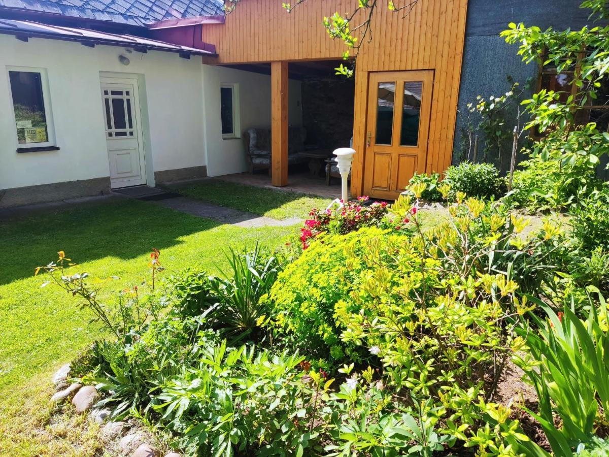 Apartman Utvina Luaran gambar
